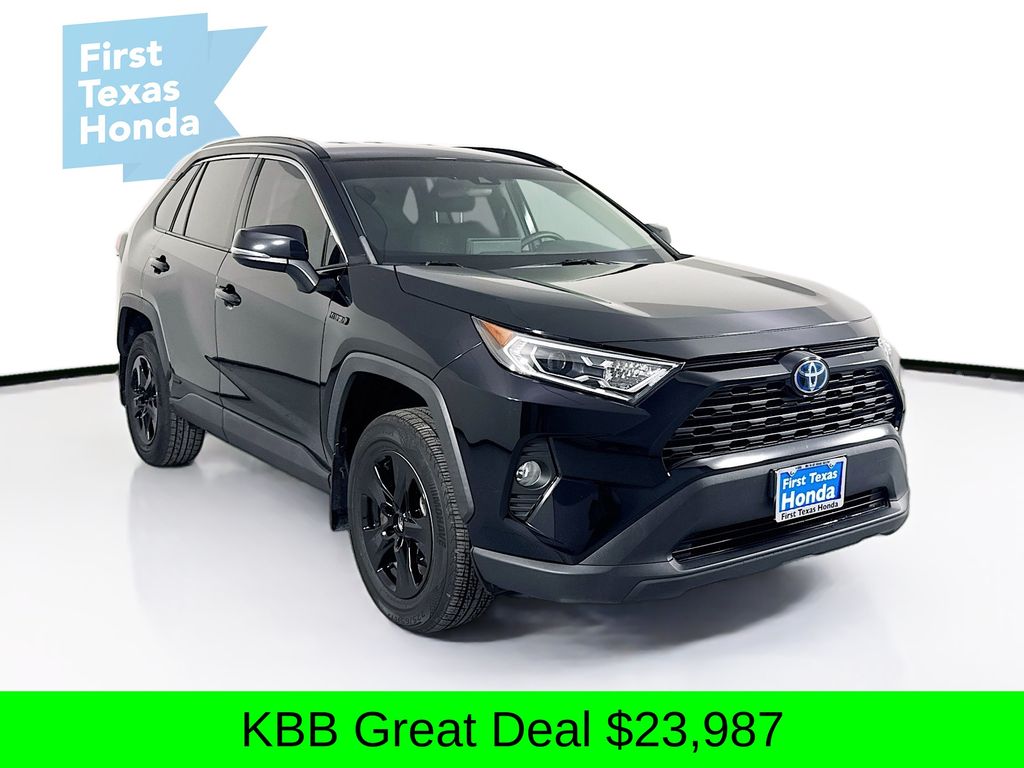 2020 Toyota RAV4 XLE