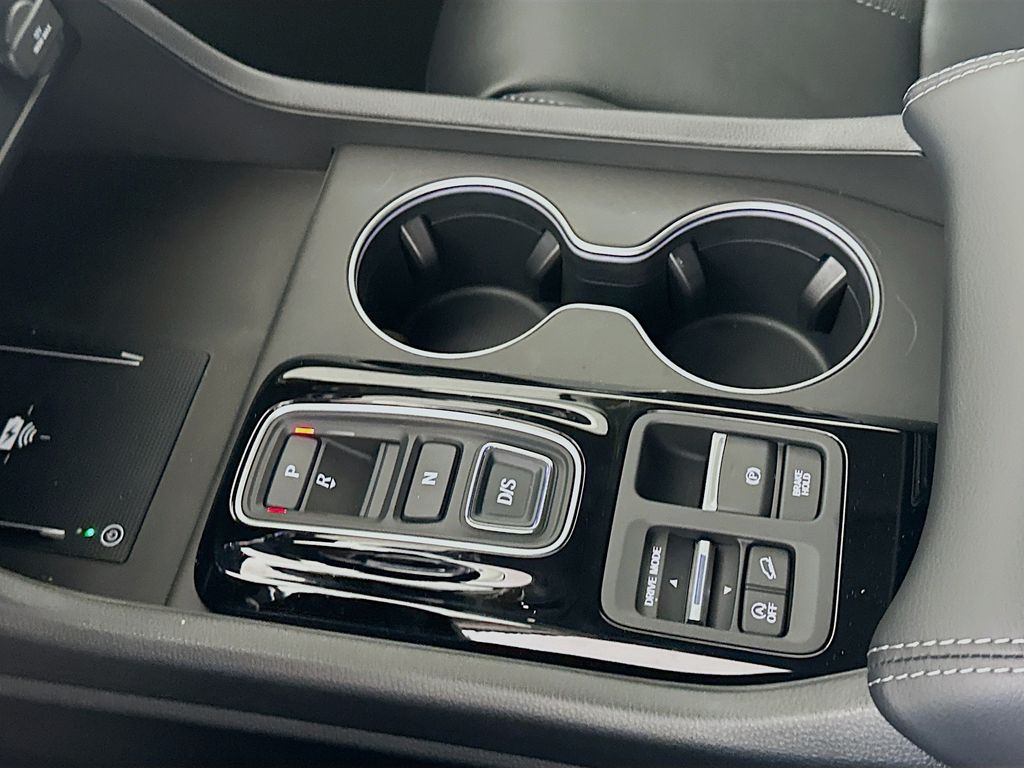 2025 Honda Pilot Touring photo 11