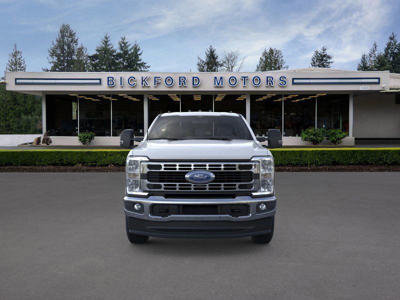 2025 Ford F-350 XL photo 2