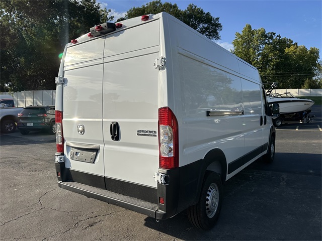 2026 Ram ProMaster 2500 photo 5