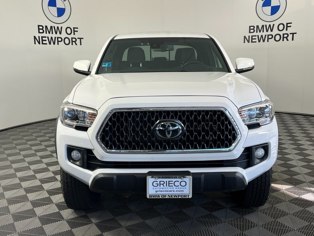 2019 Toyota Tacoma TRD Off-Road photo 3