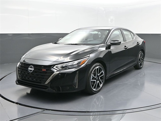2025 Nissan Sentra SR's photo