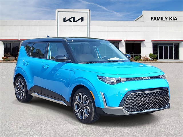 2025 Kia Soul EX's photo