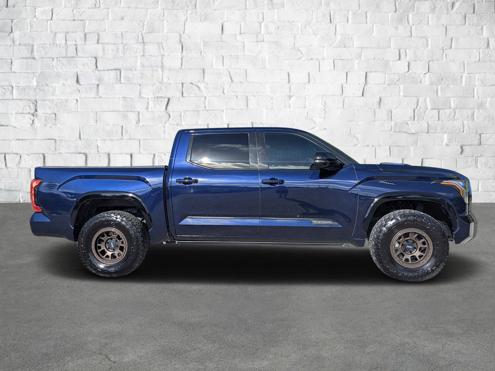 2022 Toyota Tundra Platinum photo 3