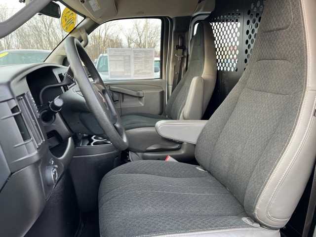 2023 Gmc Savana 2500 Cargo photo 12