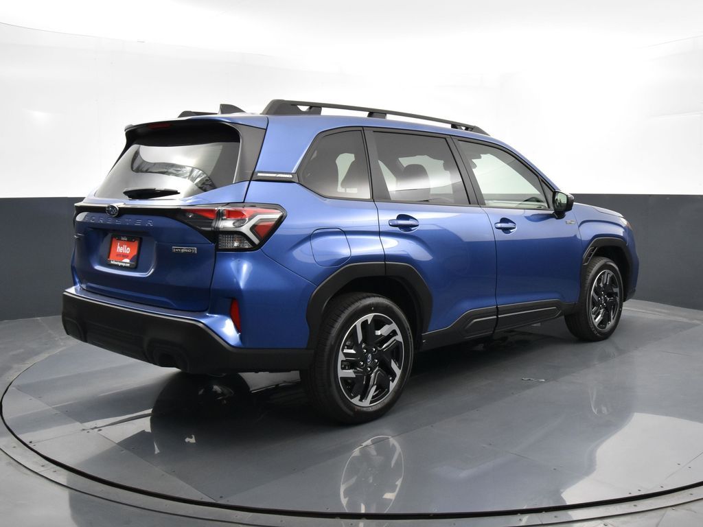 2025 Subaru Forester Premium photo 25