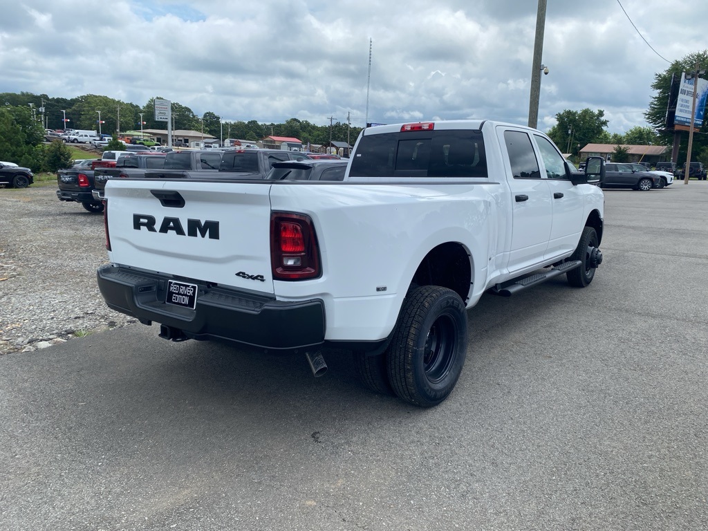2025 Ram 3500 Tradesman photo 5