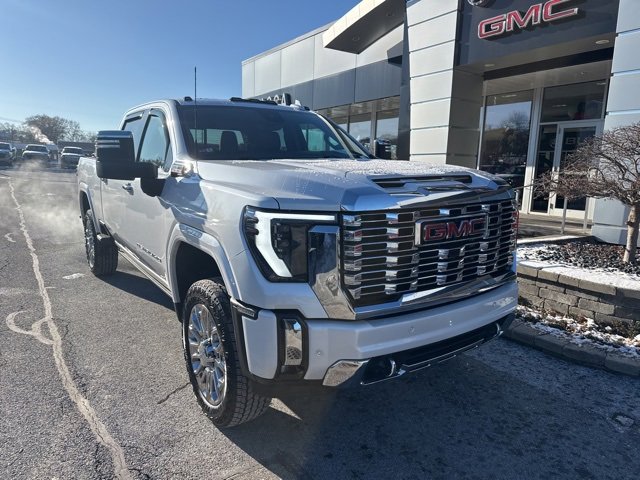 2024 GMC Sierra 2500HD Denali's photo