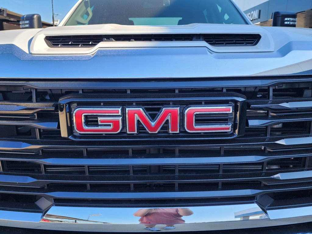 2026 Gmc Sierra 2500 HD Pro photo 8