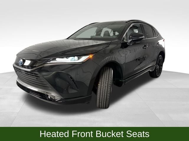 2023 Toyota Venza XLE photo 4