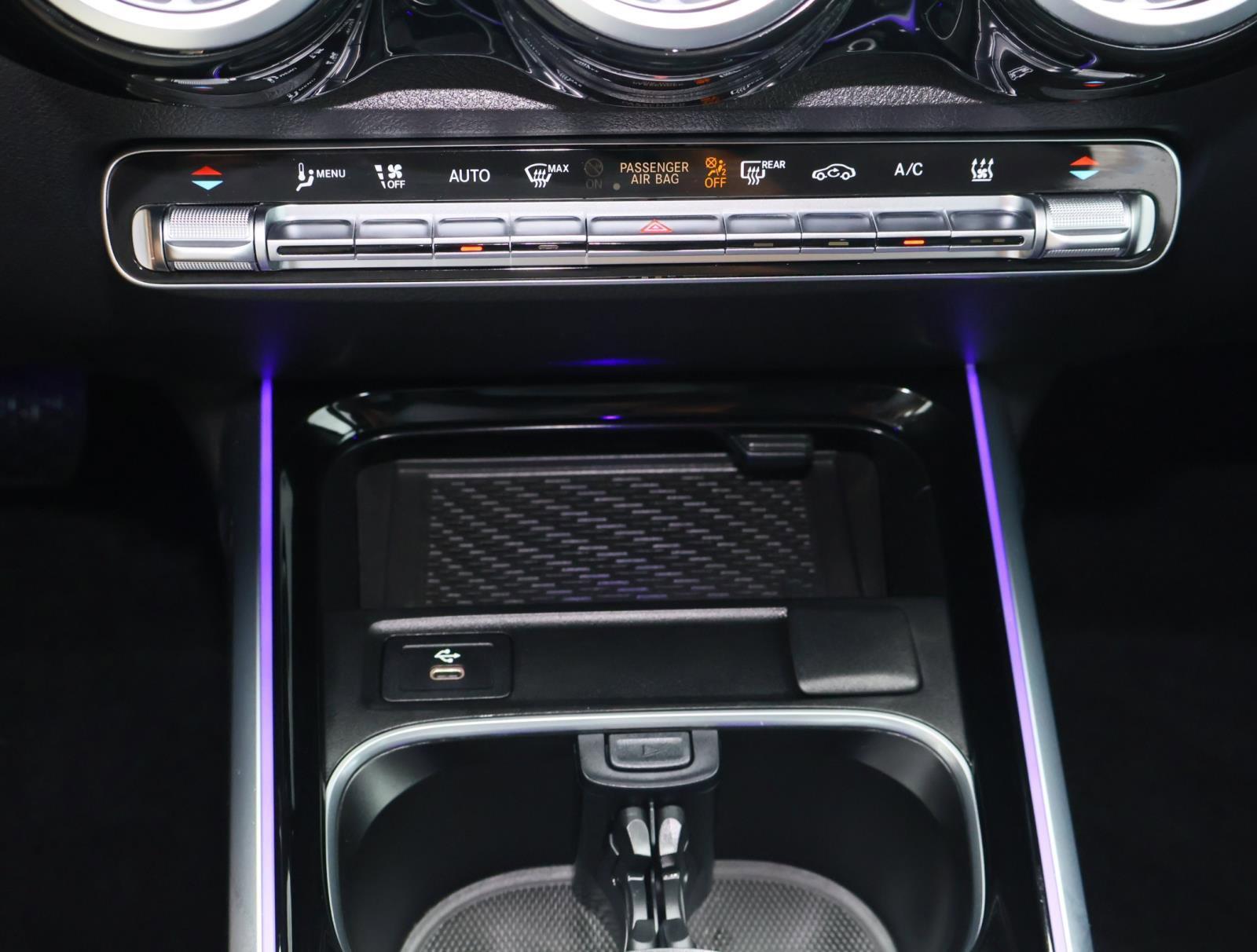 2024 Mercedes Benz EQB photo 24