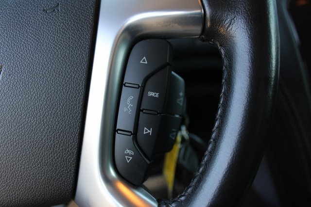 2017 Chevrolet Traverse 2LT photo 17