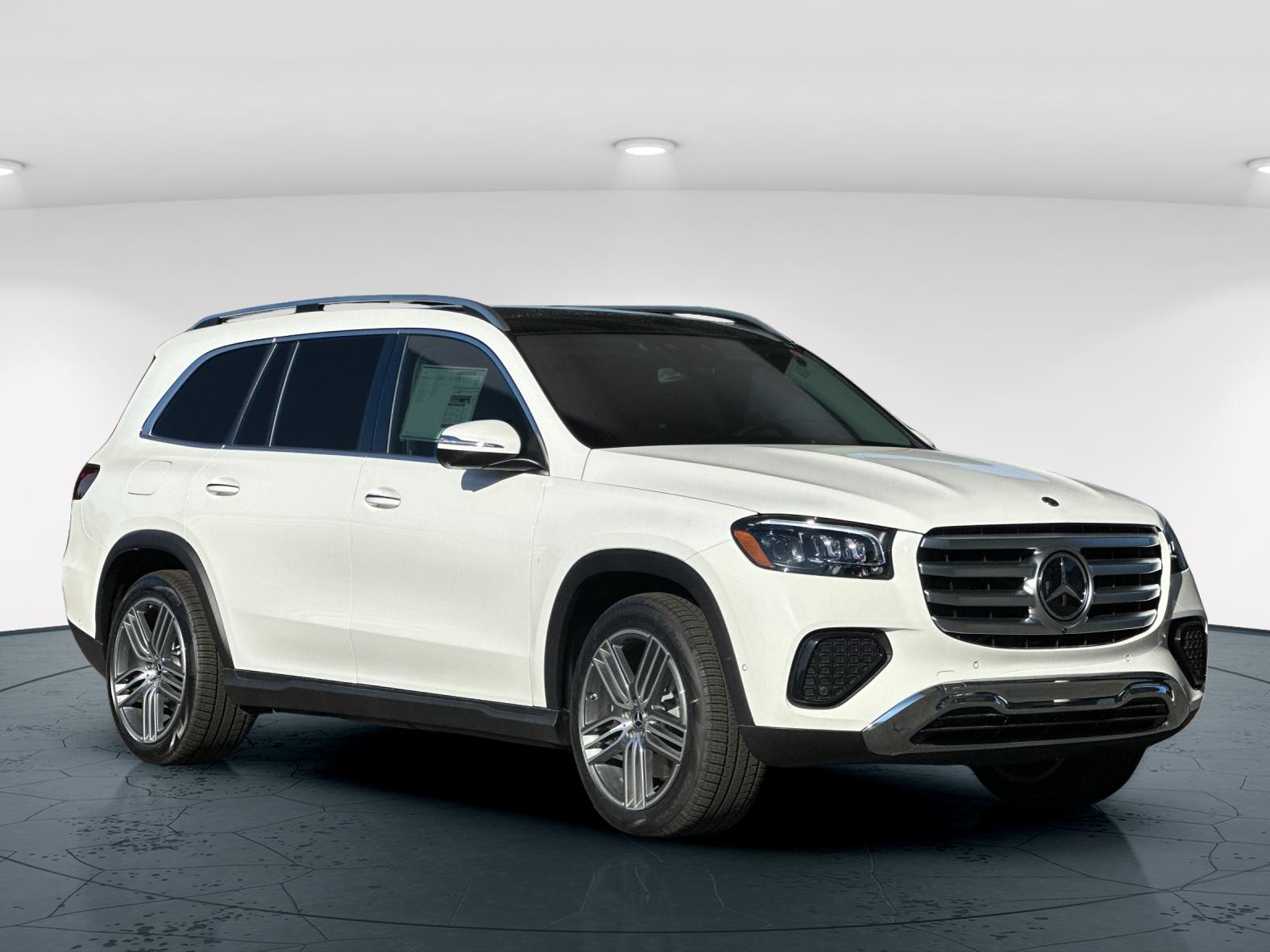 2026 Mercedes Benz GLS 450 4MATIC photo 6