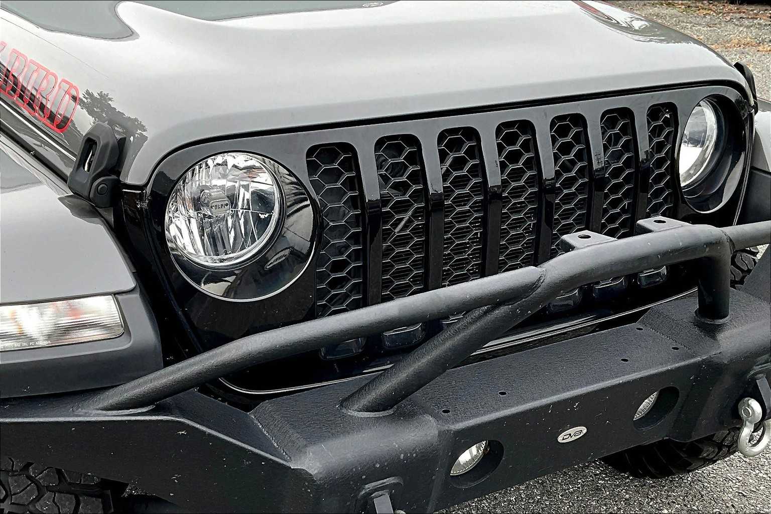 2021 Jeep Gladiator Willys photo 29