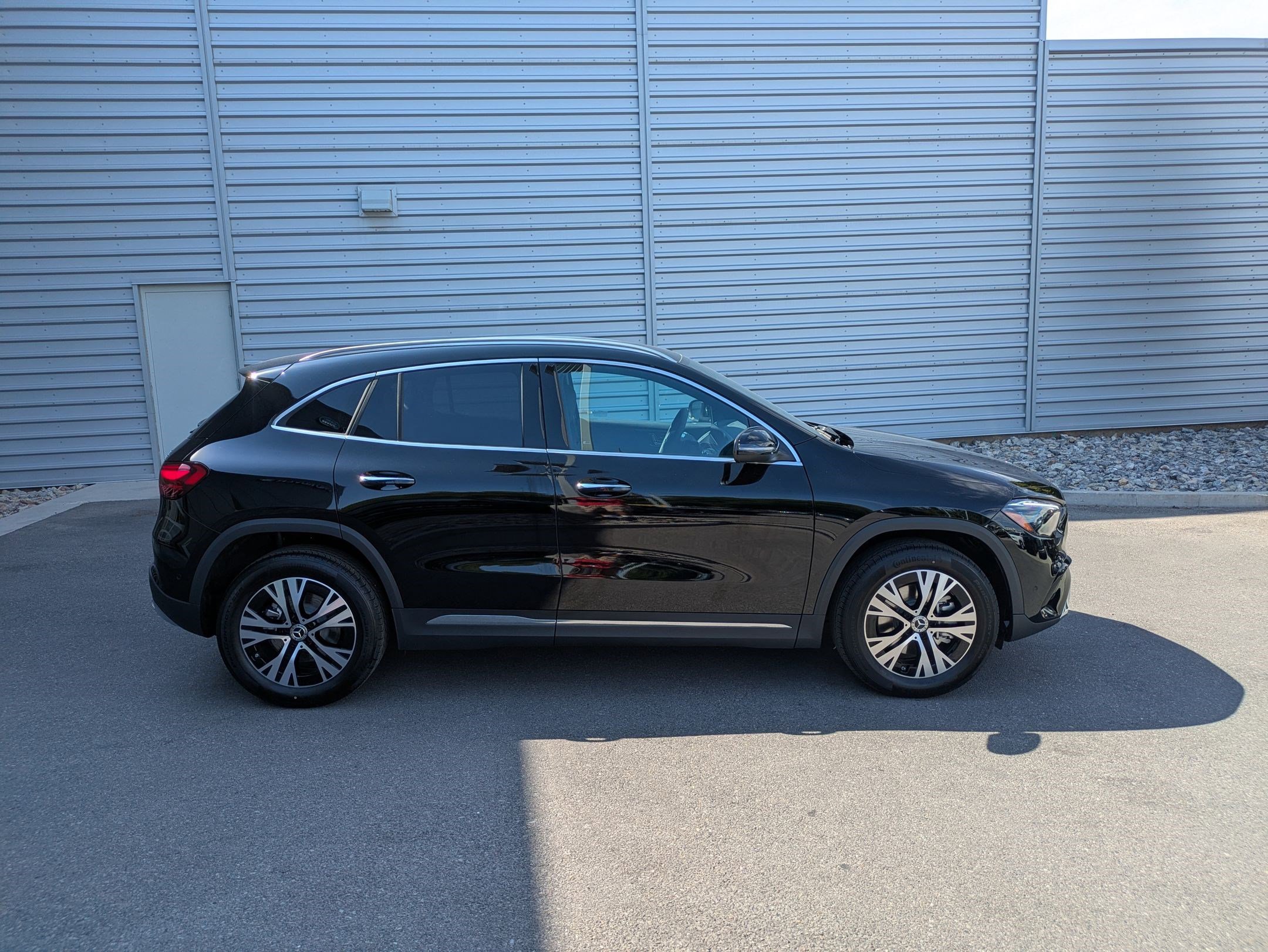 2026 Mercedes Benz GLA 250 4MATIC photo 2