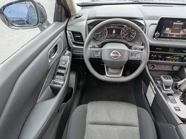 2026 Nissan Rogue SV photo 12