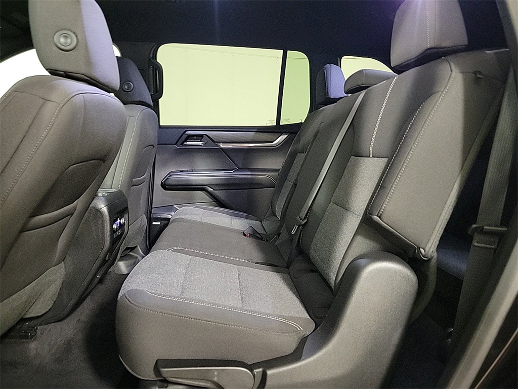 2025 GMC ACADIA - Image 15