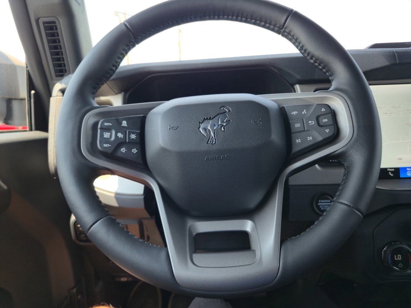 2025 Ford Bronco Outer Banks photo 13