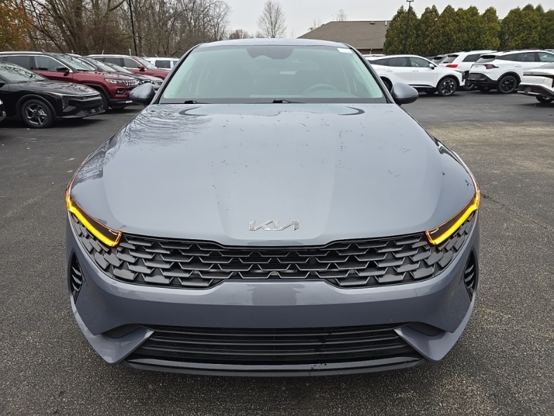 2023 Kia K5 LXS photo 2