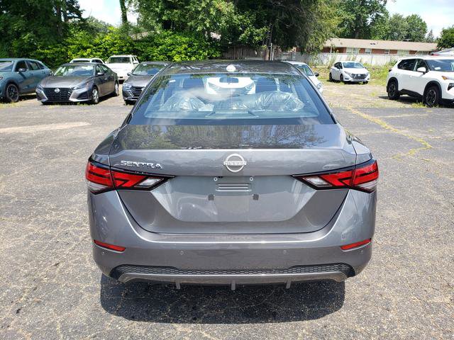 2025 Nissan Sentra SV photo 4