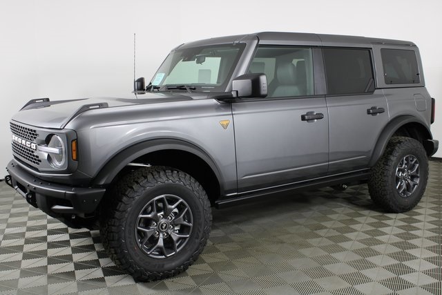 2025 Ford Bronco Badlands photo 3