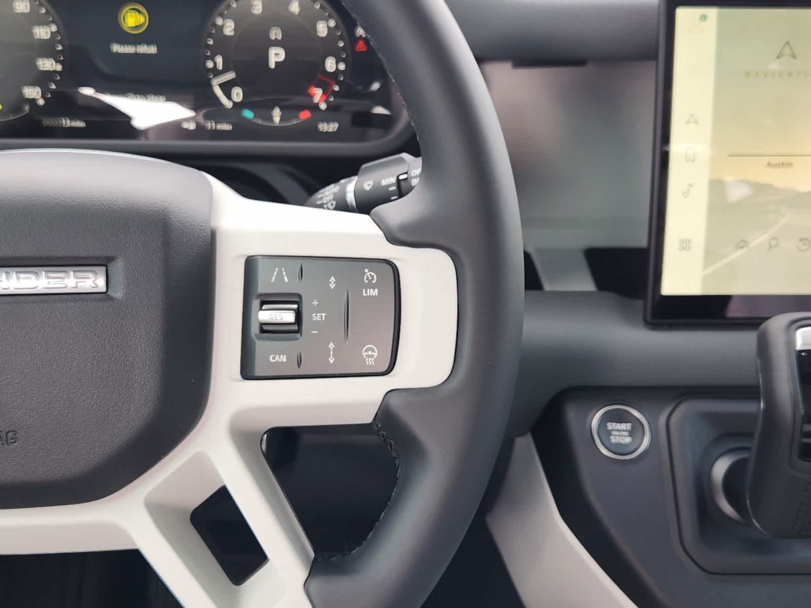 2025 Land Rover Defender 110 X-Dynamic SE photo 23