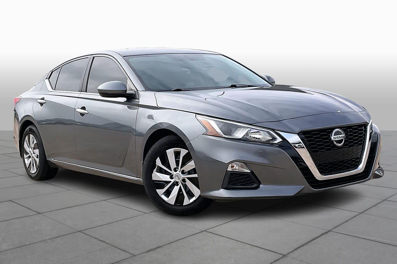 2020 Nissan Altima 2.5 S photo 2