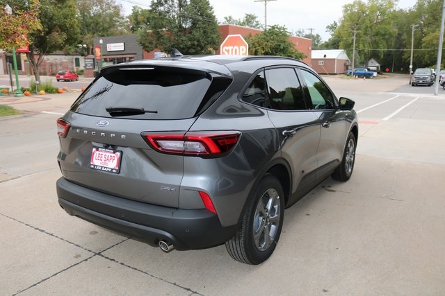 2025 Ford Escape Hybrid ST-Line Select photo 12