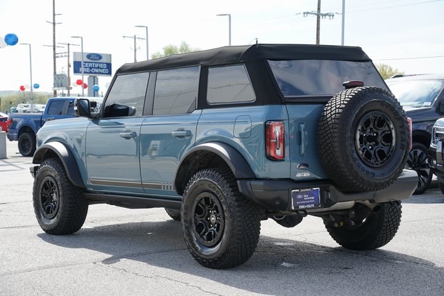 2021 Ford Bronco First Edition photo 4