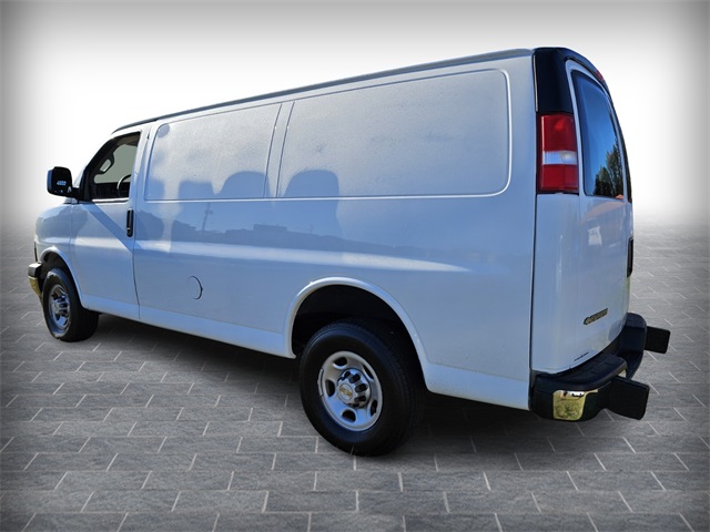 2023 Chevrolet Express 2500 Work Van photo 4