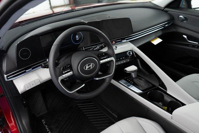 2026 Hyundai Elantra Limited photo 3
