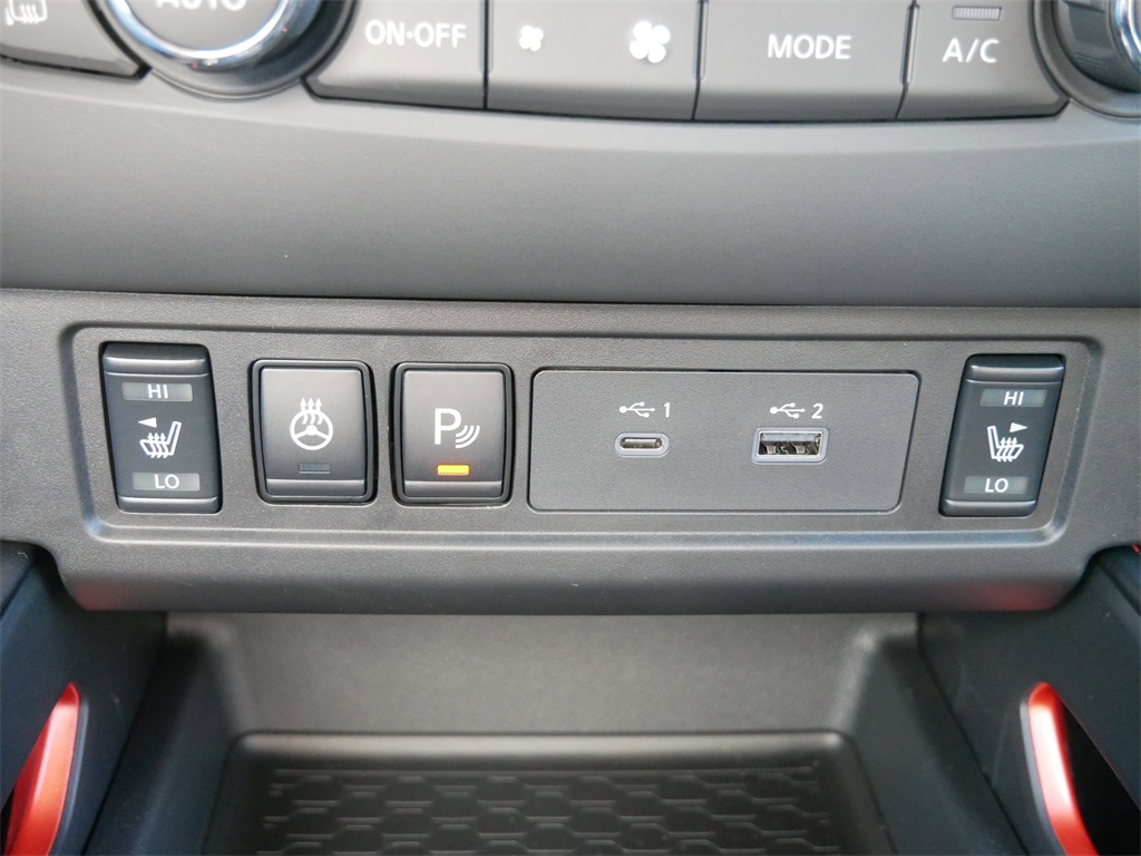 2026 Nissan Frontier PRO-4X photo 15