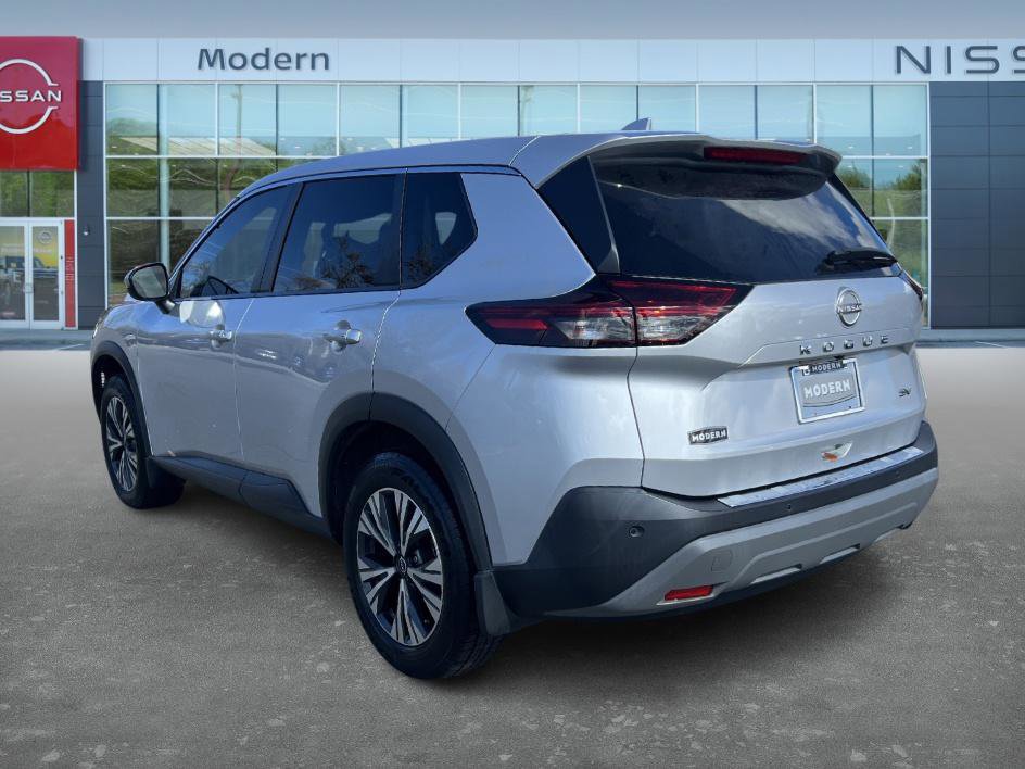 2022 Nissan Rogue SV photo 4