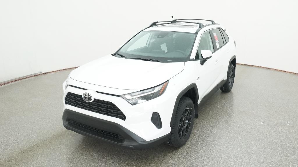 2025 Toyota RAV4 XLE photo 4