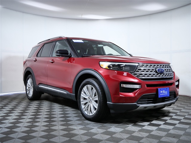 2021 Ford Explorer Limited's photo