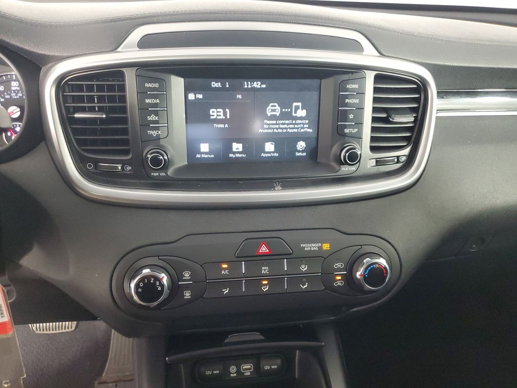 2020 Kia Sorento LX photo 14