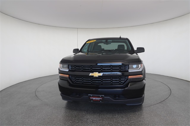 2018 Chevrolet Silverado 1500 Custom photo 30