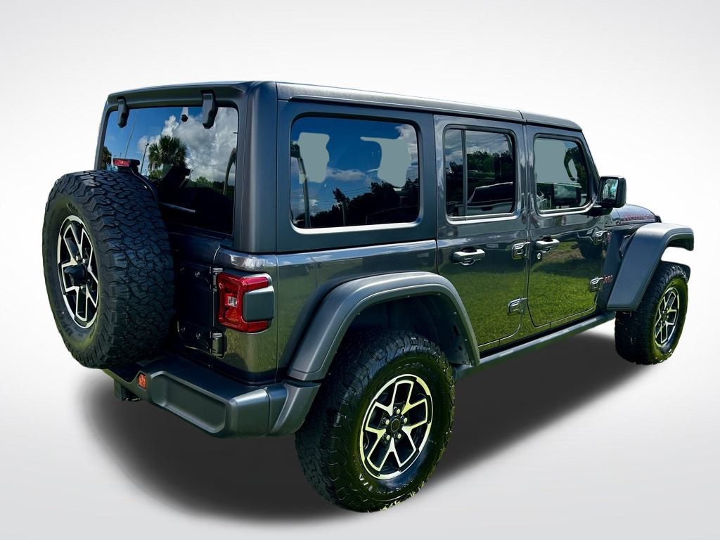 2024 Jeep Wrangler Rubicon photo 6