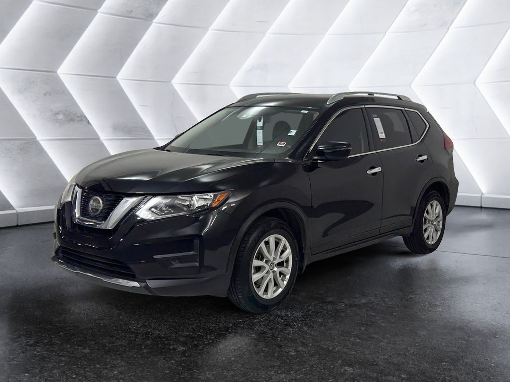 2019 Nissan Rogue SV photo 3