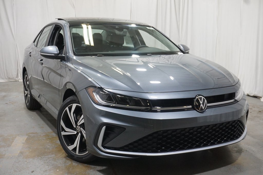 2025 Volkswagen Jetta 1.5T SEL photo 4