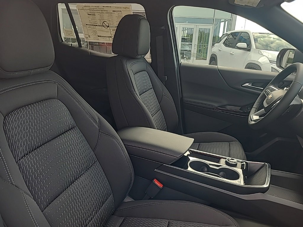 2026 Chevrolet Equinox LT photo 22