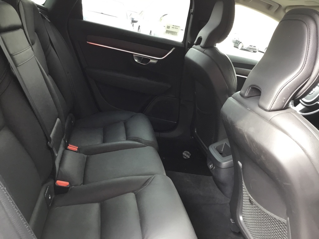 2020 Volvo V90 Cross Country T6 AWD photo 5