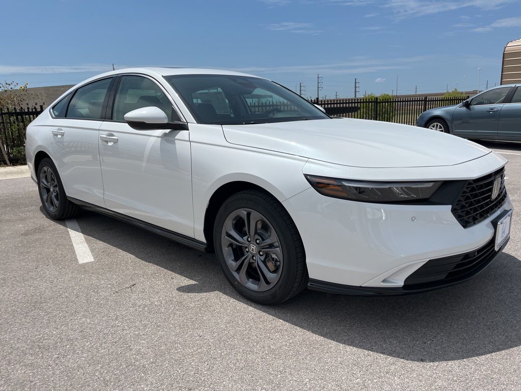 2025 Honda Accord Hybrid EX-L photo 2