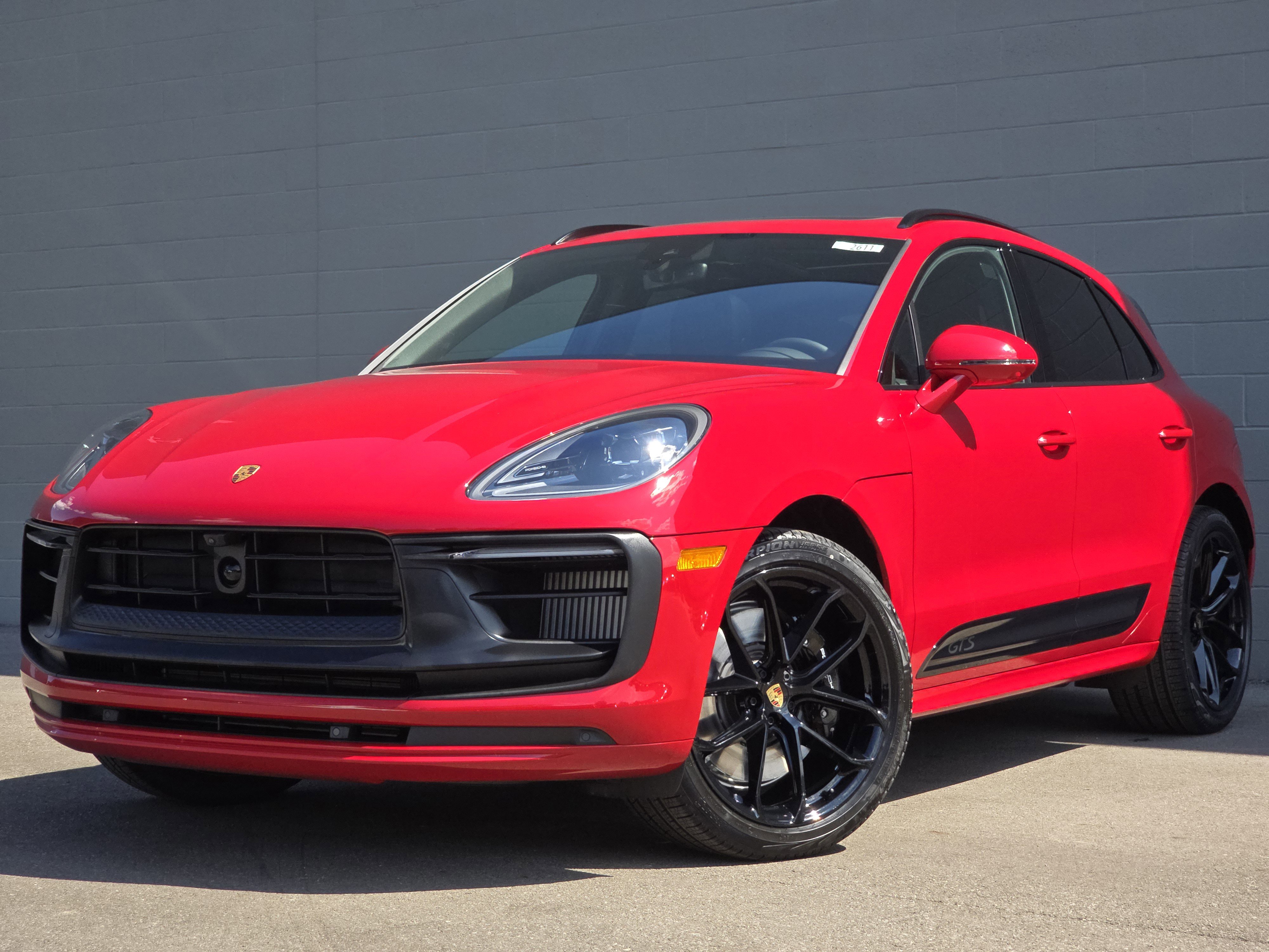 2025 Porsche Macan