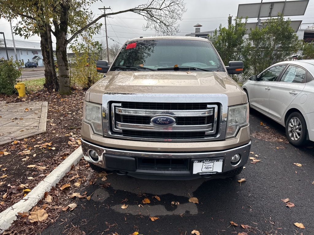 2014 Ford F-150 XLT photo 2