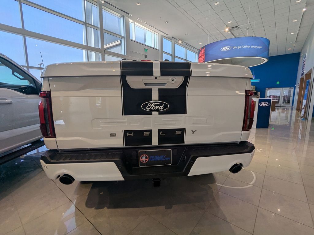 2025 Ford F-150 Lariat photo 4