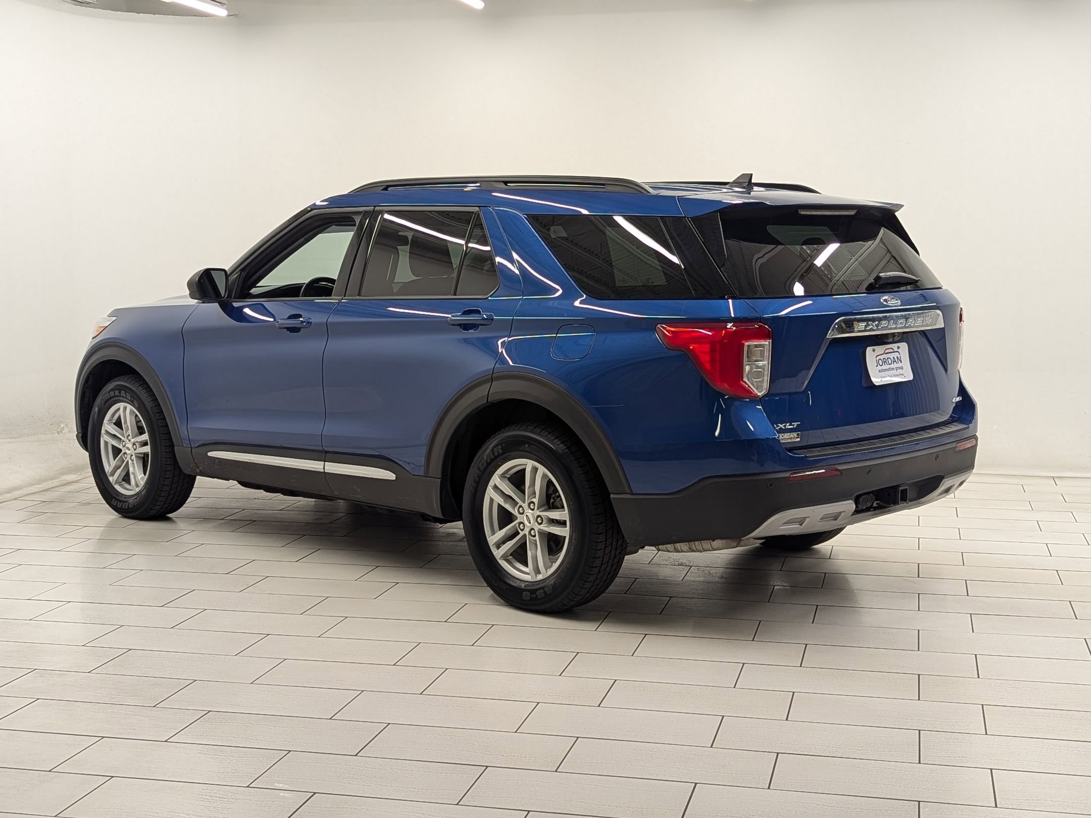 2022 Ford Explorer XLT photo 2