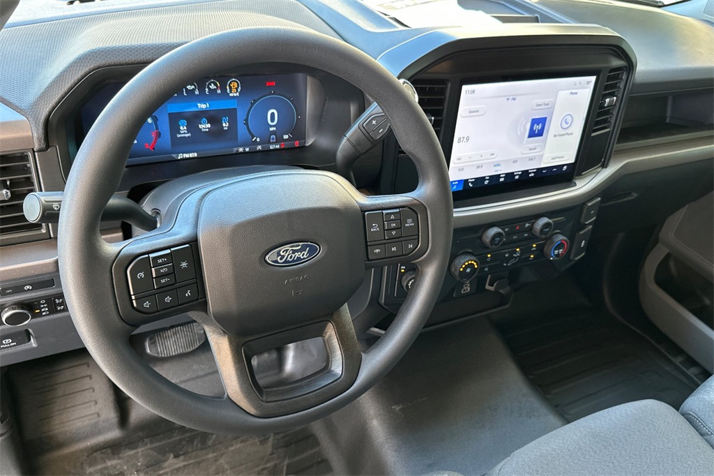 2025 Ford F-150 XL photo 13