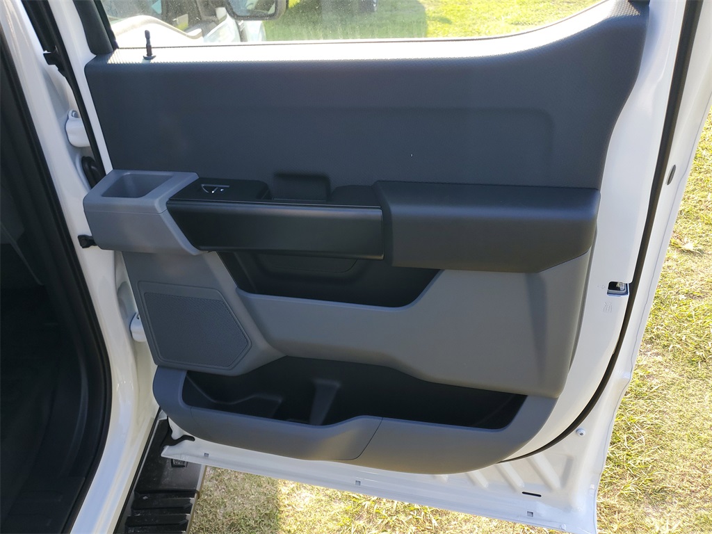 2025 Ford F-150 XL photo 24