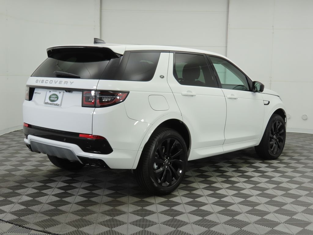 2025 Land Rover Discovery Sport S photo 4